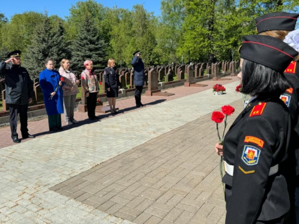 Сотрудники полиции и общественники Восточного округа г. Москвы почтили память воинов, погибших в годы Великой Отечественной войны