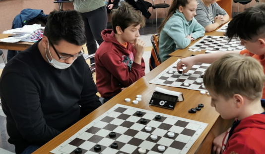 Юные чемпионы ВАО по шашкам живут в Ивановском