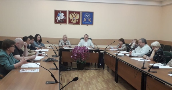 Вопросы социально-экономического развития района обсудили на майском заседании Совета депутатов