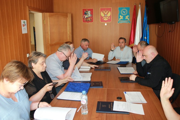 Внеочередное заседание депутатов в Ивановском прошло в последний день июня