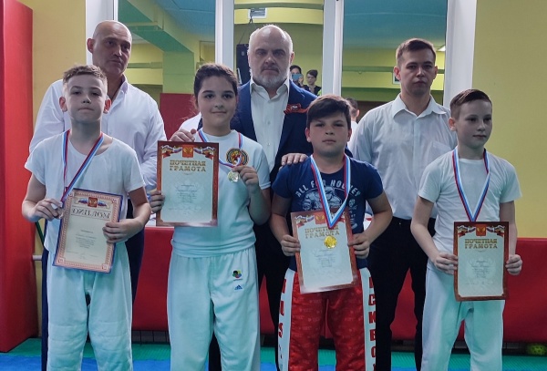В ДЮКБИ провели турнир по борьбе