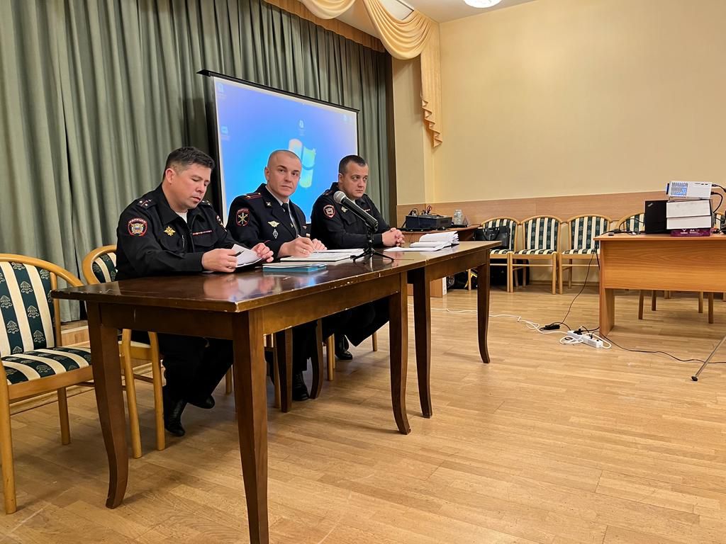 3.Отчет перед депутатами (1).jpeg